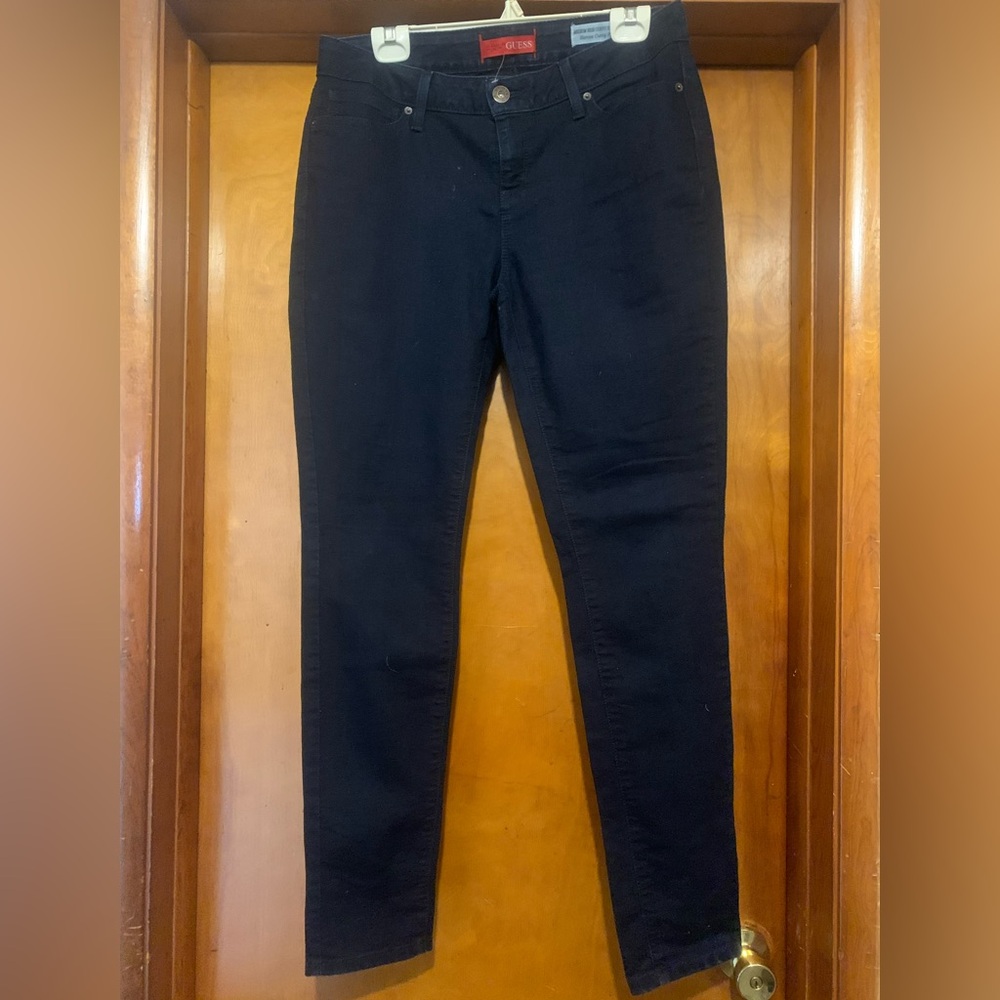 Guess Size 31 Medium Rise Curve Skinny Jeans